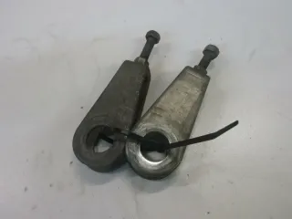 O. Suzuki GSX 750 E GS75X Kettenspanner rechts links Kettenspannersatz - Bild 1