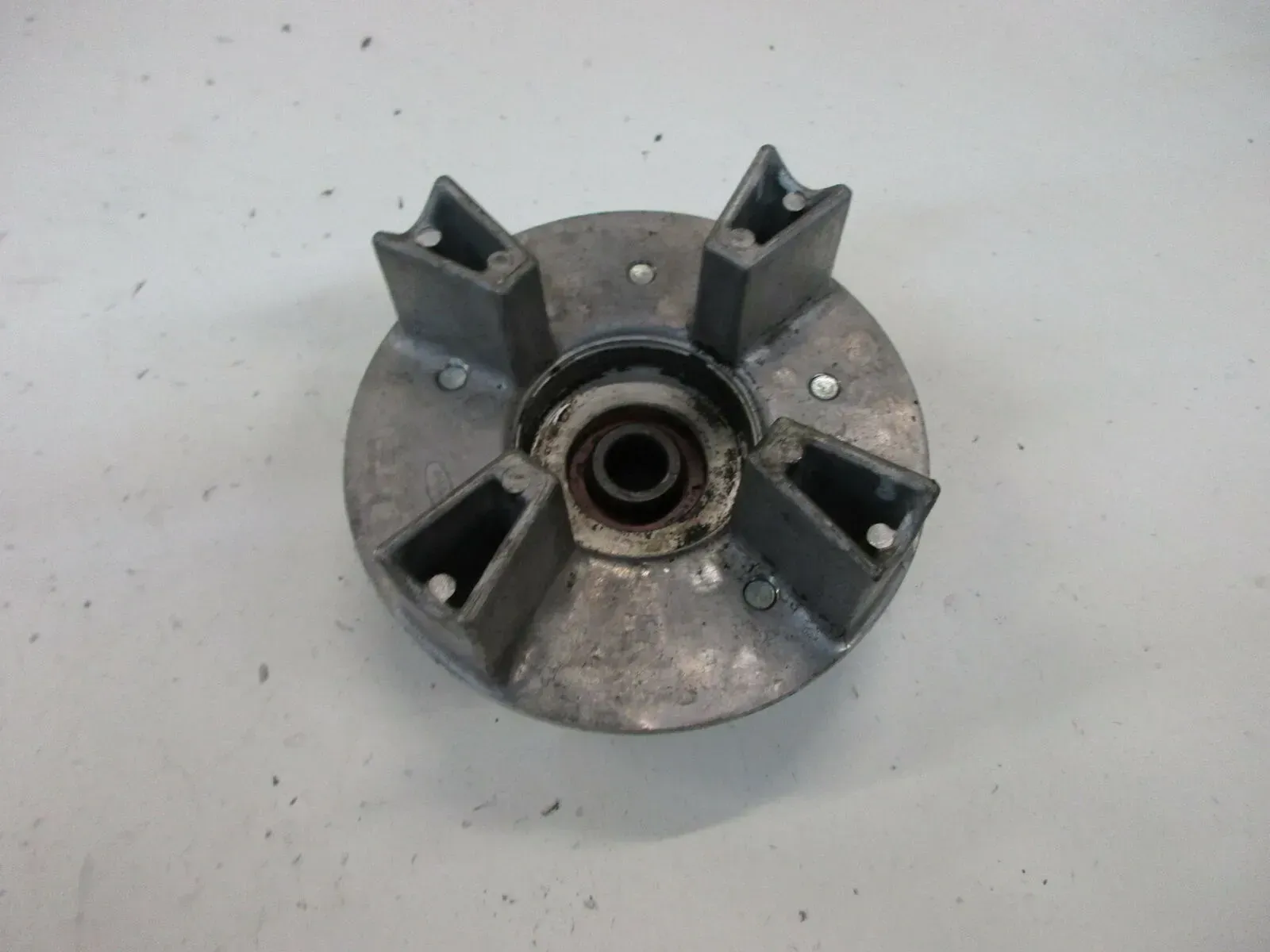 O. Honda CBR 600 F PC 23 Kettenradträger Kettenrad Aufnahme Felge hinten Antrieb - Bild 1