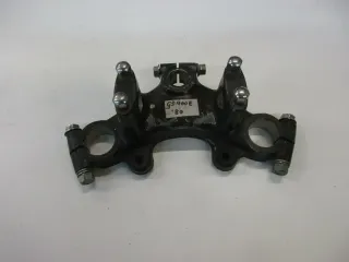 O. Suzuki GS 400 E Bj.80 Gabelbrücke oben Gabel Lenker Standrohr fork brigde - Bild 1