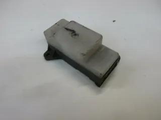 O1. Suzuki GSX 600 F GN72B Sicherung Sicherungskasten Sicherungsbox fusebox - Bild 1