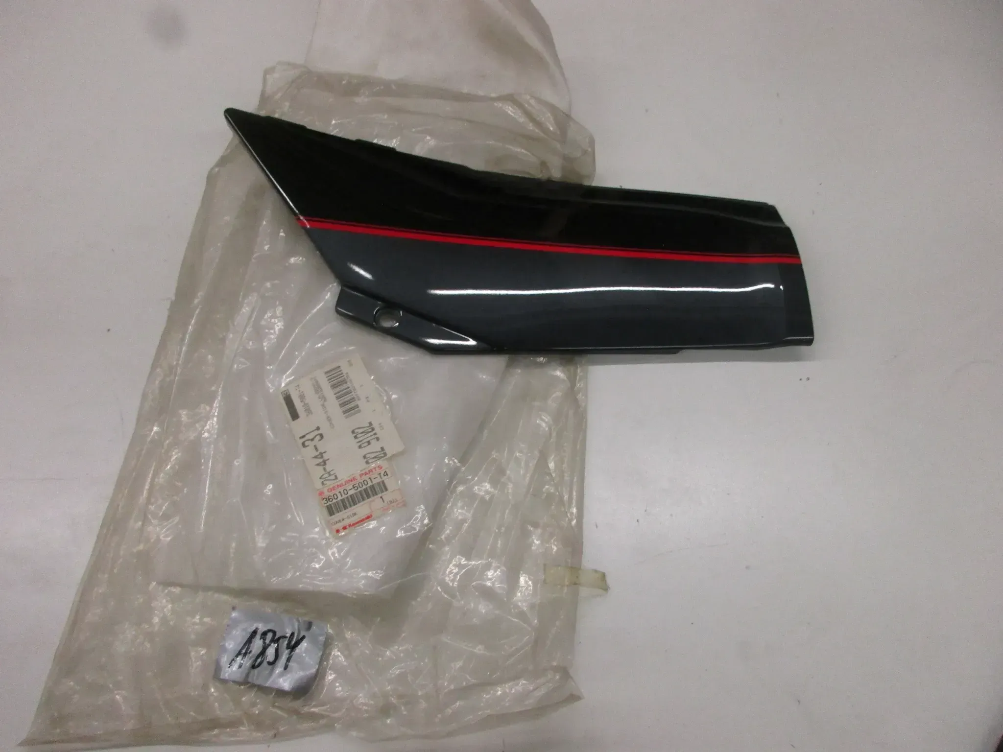 A854 Kawasaki GPX 600 R ZX 600A Verkleidung Seitendeckel Seite links 36001-1382 - Bild 1