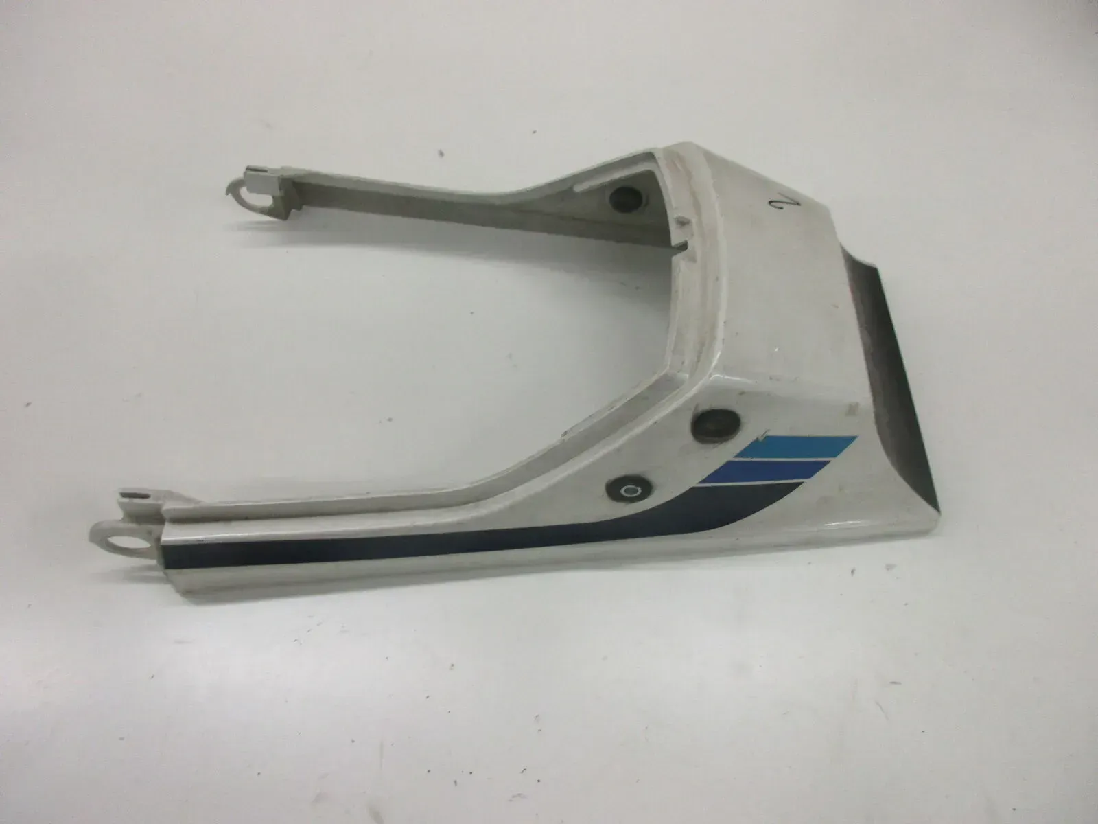 1. Kawasaki GPZ 305 EX305A Heckverkleidung (2) Sitzbank Bürzel Höcker Sitz Heck - Bild 1
