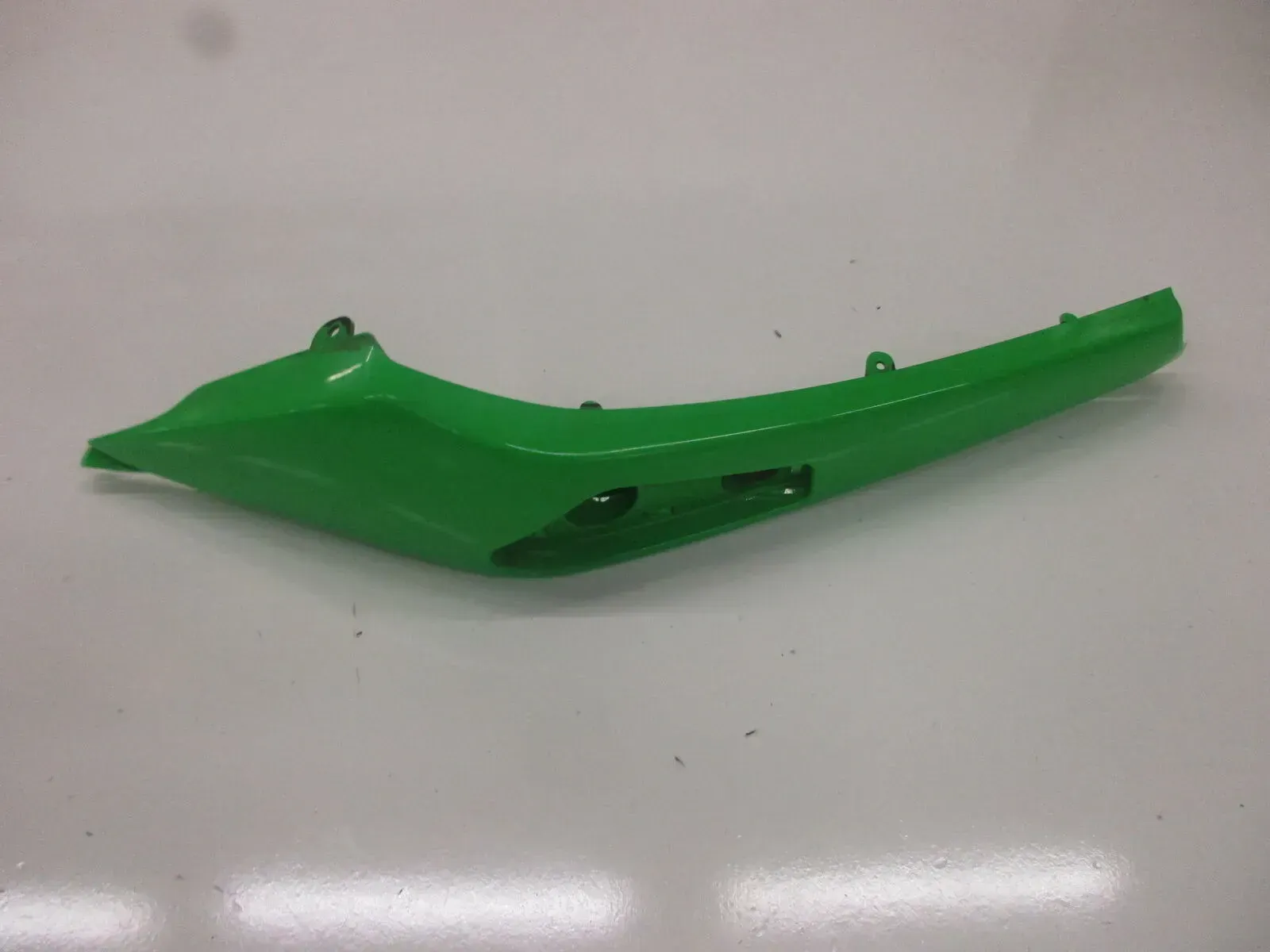 Kawasaki ER-6F ABS EX650C Verkleidung rechts Sitzbank Sitzbankverkleidung - Bild 1