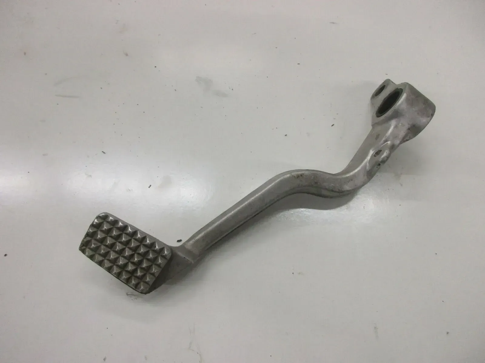 10. Kawasaki GPZ 600 R ZX600A Bremspedal unten ohne Feder Bremshebel brake pedal - Bild 1