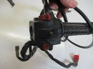 4. Honda CB 900 F_F2 Bol d`Or SC 01 Lenkerschalter rechts Lenkarmatur Lenker Gas - Bild 2