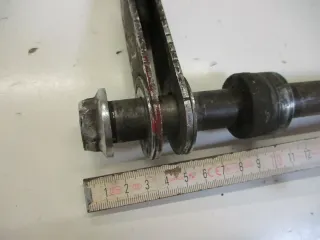 6. Honda CB 900 F_F2 Bol d`Or SC 01 Steckachse 20 mm Achse hinten Kettenspanner - Bild 3