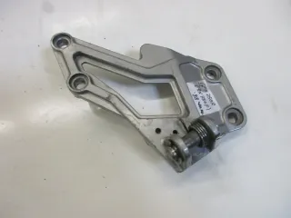 Kawasaki GPX 750 R ZX 750 F Fußrastenhalter vorne rechts Fußraste Fußrastenbrück - Bild 3