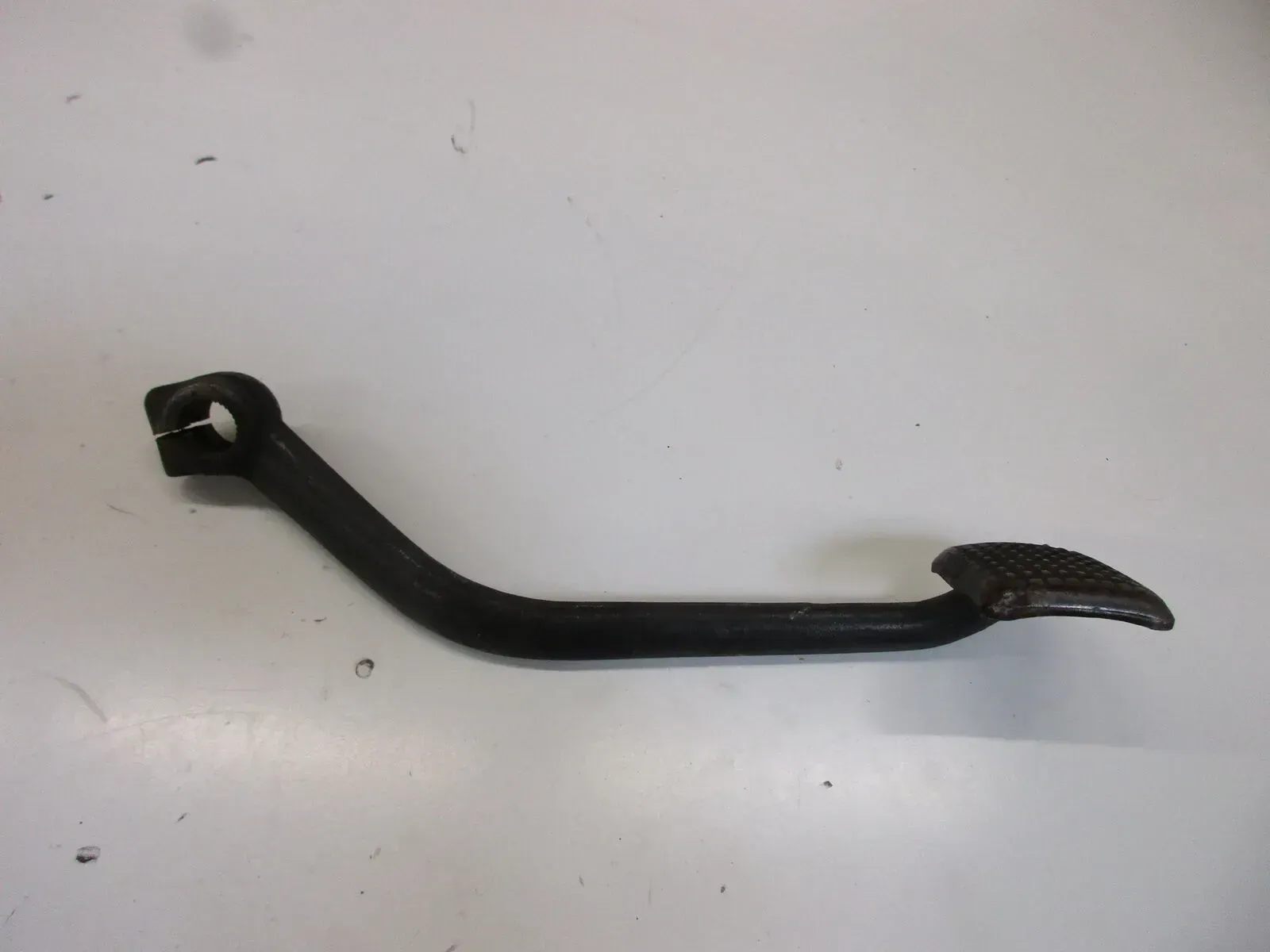 Kawasaki GPZ 750 UT ZX 750 A Bremspedal unten Bremse Bremshebel brake pedal - Bild 1