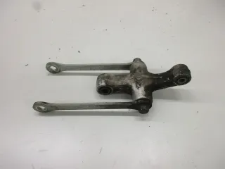 Suzuki GSX 600 F Typ AJ Umlenkung Knochen Federbein Schwinge Aufnahme Halter - Bild 1