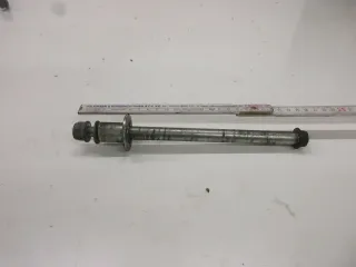 Steckachse vorne 15 mm Achse 2. Suzuki GSX 600 F GN 72 B Vorderrad Felge axle - Bild 3