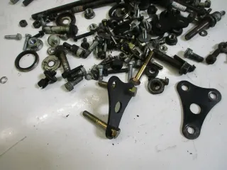 2. Suzuki DR 600 R SN41A Dakar Schraubensatz Kleinteile Schrauben Konvolut - Bild 2