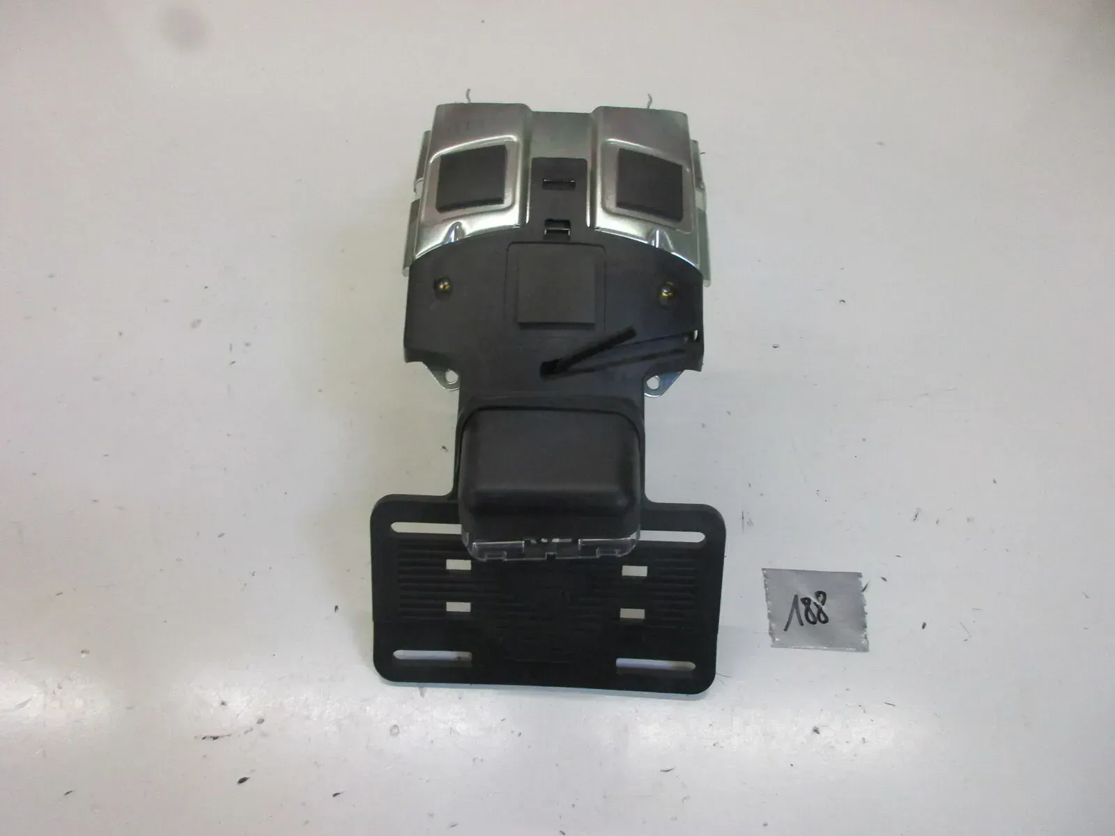 Kennzeichenhalter Nummernschild Verkleidung 60154-11 188. Harley Davidson Softai - Bild 1