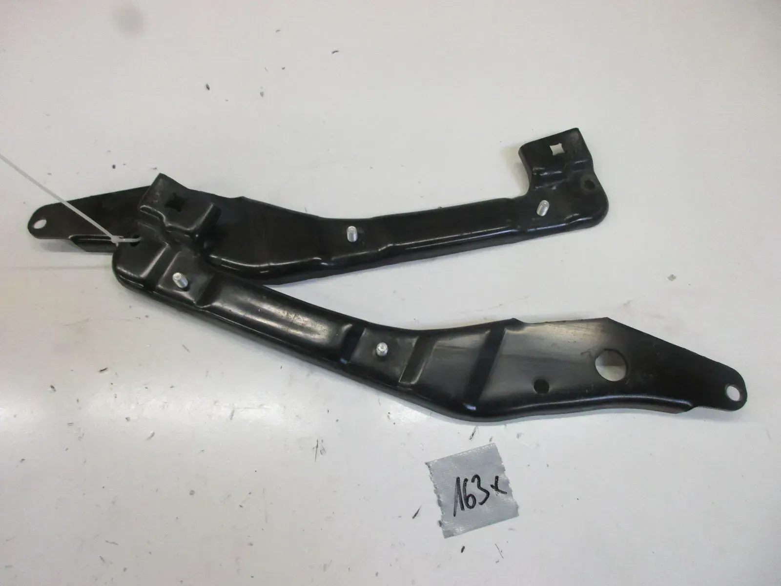 Fenderstruts Fenderhalter hinten 163. Harley Davidson V-Rod Träger Rahmen Fender - Bild 1