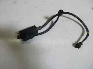 7. Suzuki GSX 600 F GN 72 B Zündspule mit Zünkerzenstecker ignition coil - Bild 4