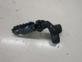 1. Suzuki DR 650 R SP 44 B Fußraste vorne links (2) Fussraste Fustrastenhalter - Bild 1