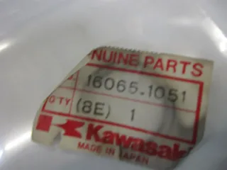 K209 Kawasaki GPZ 550 KZ 550 Ansaugstutzen Vergaser Gummistutzen 16065-1051 - Bild 4