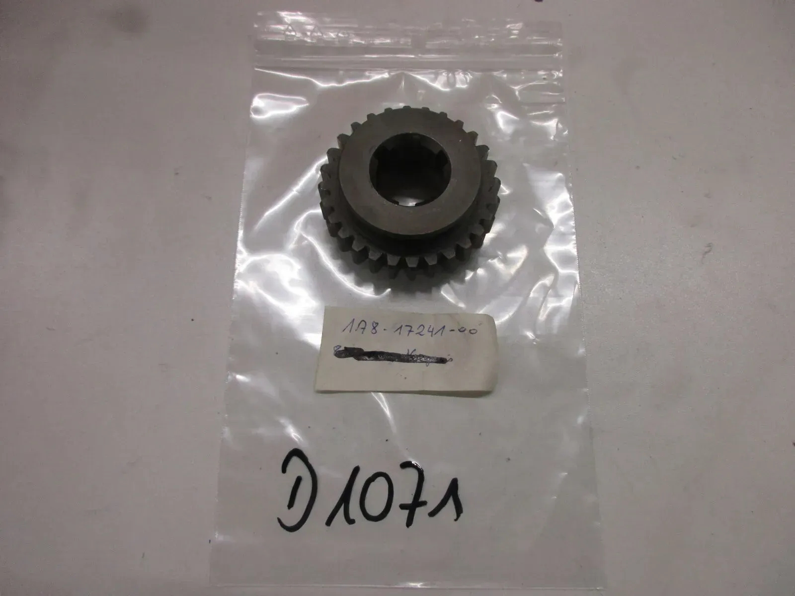 Zahnrad 1A8-17241-00 D1071. Yamaha XS 500 Getriebe 4. Gang Getriebezahnrad Motor - Bild 1