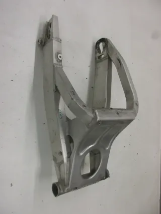 Schwinge Hinterrad Yamaha YZF-R6 RJ03 Aufhängung Hinterradaufhängung Felge swing - Bild 1