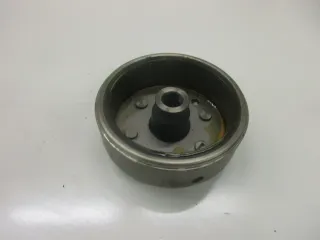 1. Kawasaki Z 550 LTD KZ550B Polrad Lichtmaschine Rotor Schwungrad 037000-1610 - Bild 3