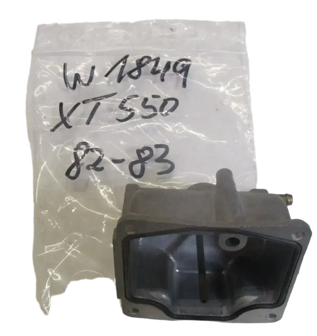 W1849 Yamaha XT 550 Schwimmergehäuse Vergaser unten Deckel Kammer - Bild 1