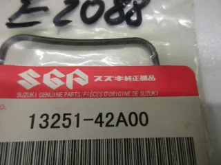 E2088 Suzuki LT-F 250 Dichtung Vergaser 13251-42A00 Vergaserdichtung carburetor - Bild 3