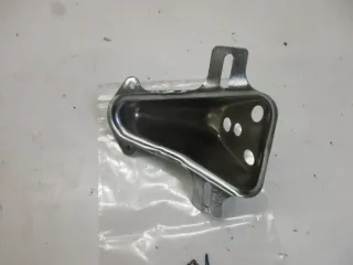 E1581. Suzuki RV 50 Rücklichthalter Aufnahme Bremslicht Halter Rückleuchte Rahmen - Bild 3