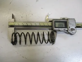 4. Kawasaki VN-15SE 1500 VNT50A Vulcan 88 Feder Druckfeder 89x28 mm spring Motor - Bild 1