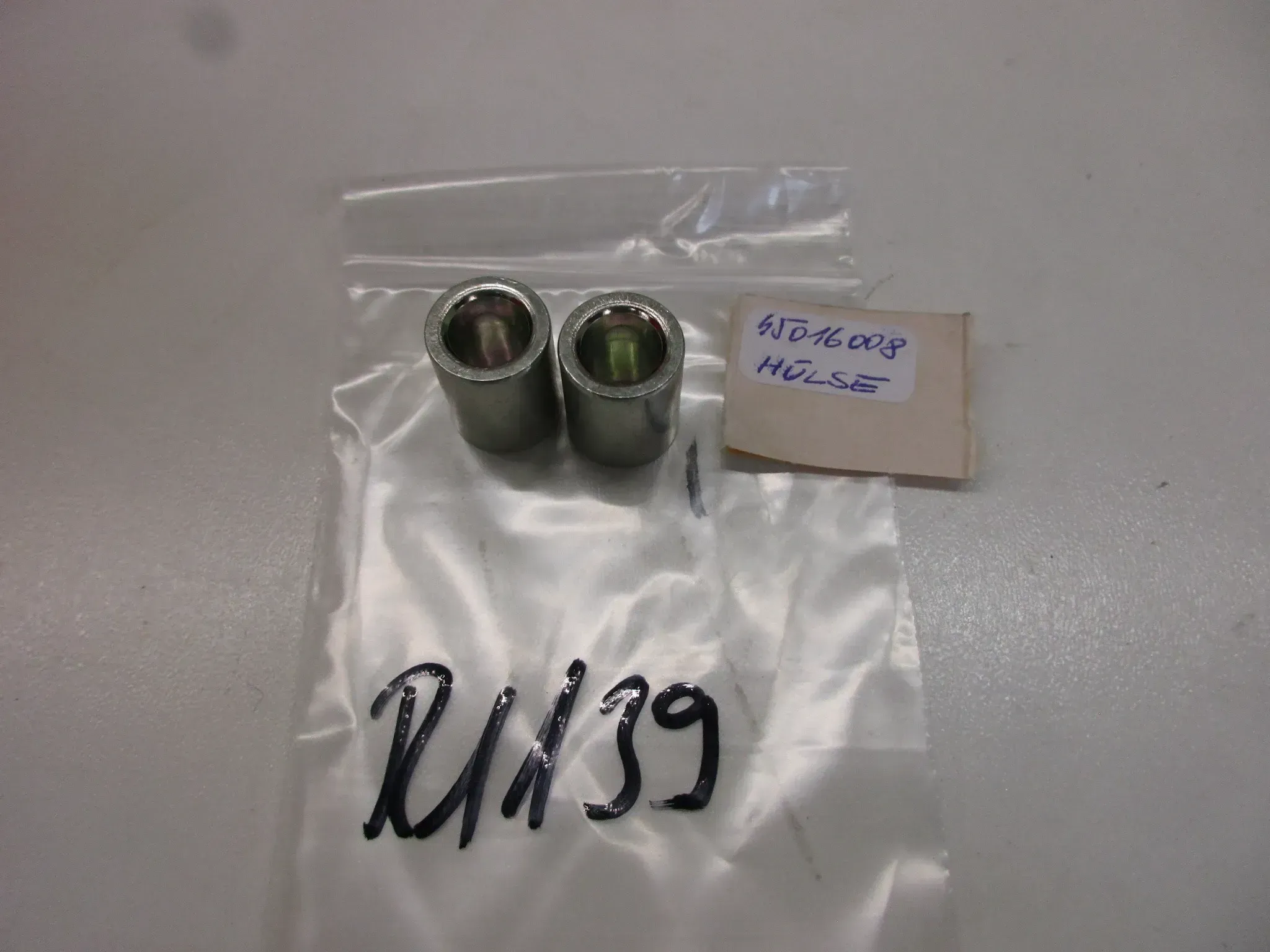 R1139 Kawasaki ER 500 A Buchse Hülse Federbein 45016-008 Stoßdämpfer Führung - Bild 1