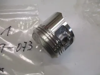R651 Kawasaki Z 400 Kolben 1. Übermaß 0,5 mm 13029-073 piston - Bild 5