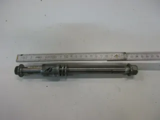 O. Honda CM 250 C MC 06 Steckachse vorne Achse Vorderrad Felge wheel axle - Bild 1