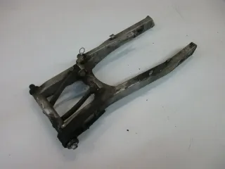 O2. Suzuki GSX 600 F GN72B Schwinge Hinterrad Aufhängung Felge Rahmen swing arm - Bild 2