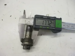 1. Honda NT 650 V RC 47 Deauville Schraube Bolzen Motor M18x68 mm SW14 - Bild 1
