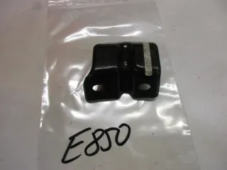E850. Suzuki RV 50 Van Van Sitzbankhalter Halter 45285-27200 Aufnahme Sitz - Bild 3