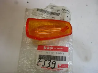 E539. Suzuki GSX-R 600_1000 Blinkerglas Blinker 35612-18G01 hinten rechts Ersatzglas - Bild 3