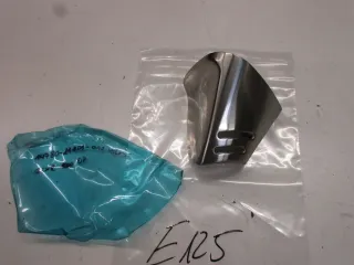 E125. Suzuki GSX-R 1000 K7 K8 Hitzeschutz rechts Auspuff Blende Hitzeschild - Bild 1