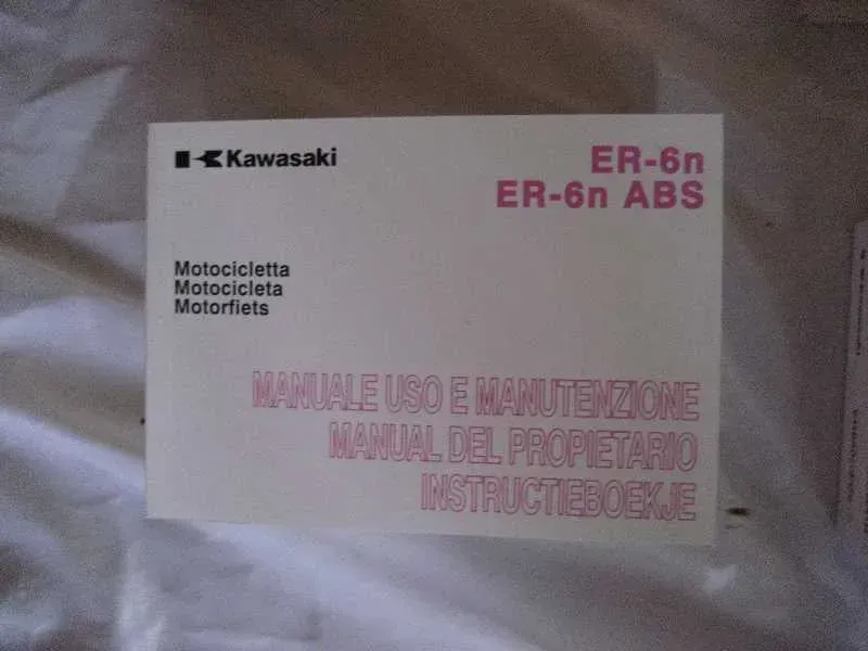 KAWASAKI ER-6n ABS HANDBUCH BEDIENUNGSANLEITUNG BETRIEBSANLEITUNG 2011 - Bild 1