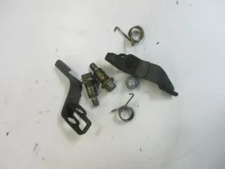 1. Honda CB 250 N_T Sitzbankverriegelung Sitzbank Halter Rahmen Verschluss - Bild 2