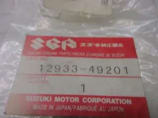 B241. Suzuki GS 750_1100 E Unterlegescheibe Motor Getriebe valve 12933-49201 - Bild 4