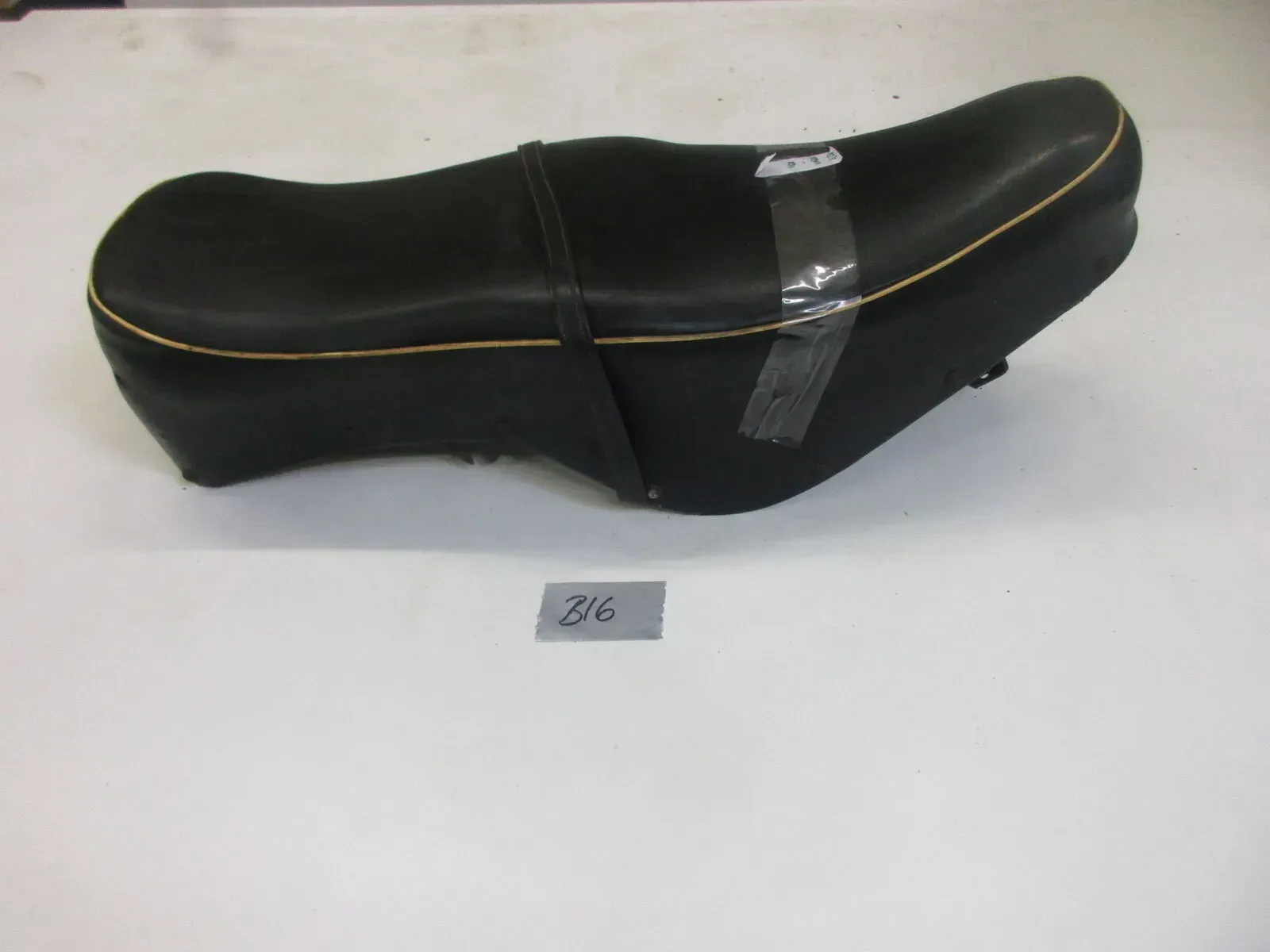 Sitzbank Sitzkissen B16. BMW R 25/3 R 69/S Sitzpolster Fahrersitz Sitz seat - Bild 1