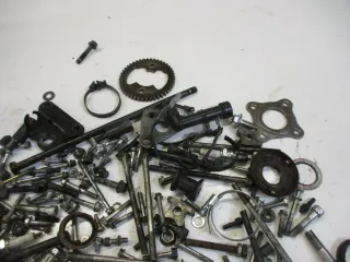 Honda CB 650 C_SC RC 08 Schraubensatz Kleinteile Konvolut Schrauben Halter - Bild 5