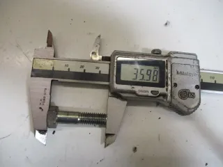 2. Suzuki GS 550 E Bj.78 Bremsscheibenschrauben M8x36 Bremsscheibe hinten - Bild 3
