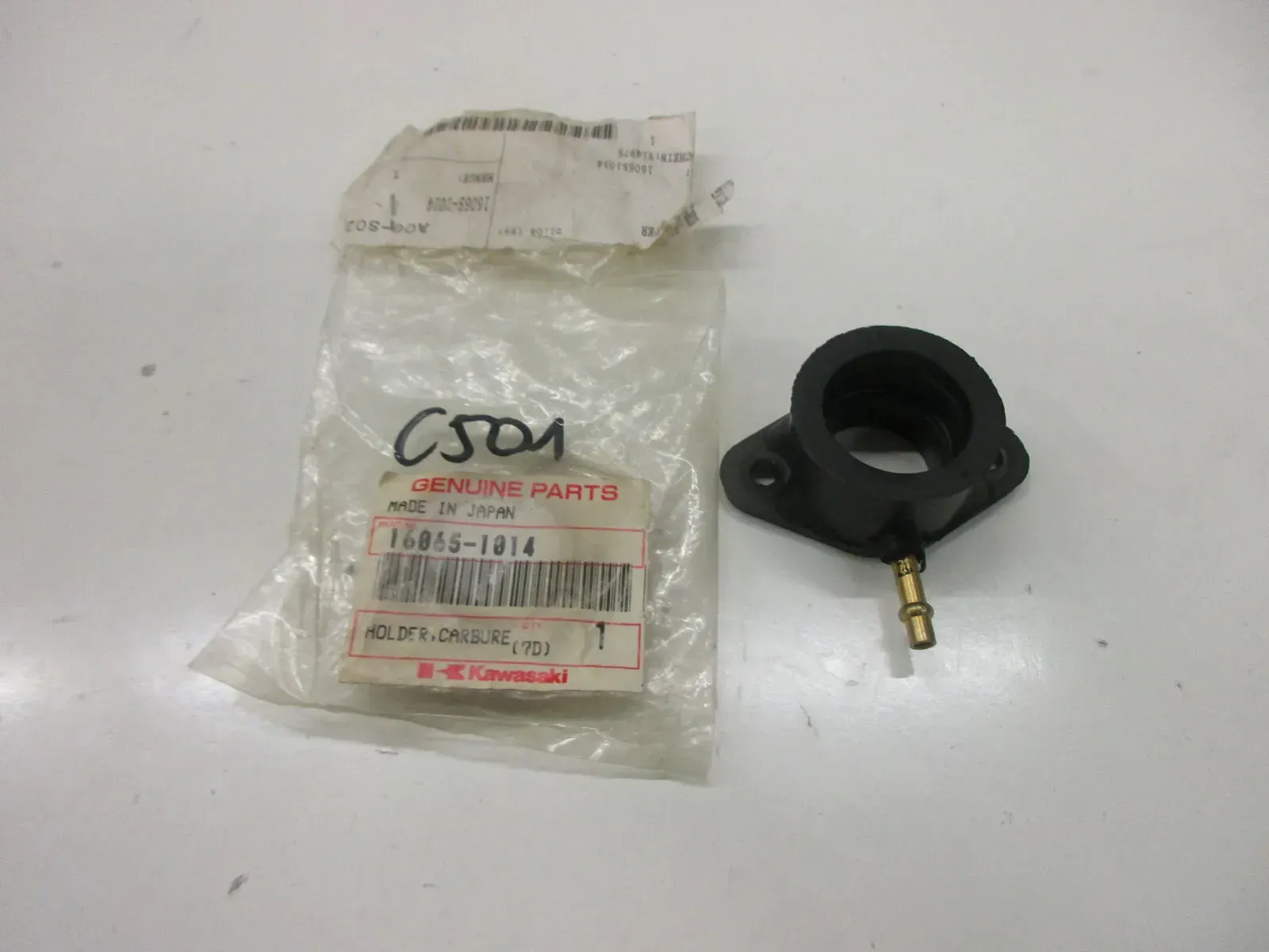 C501. Kawasaki Z 550 LTD KZ550 Ansaugstutzen Vergaser Vergaserstutzen 16065-1014 - Bild 1