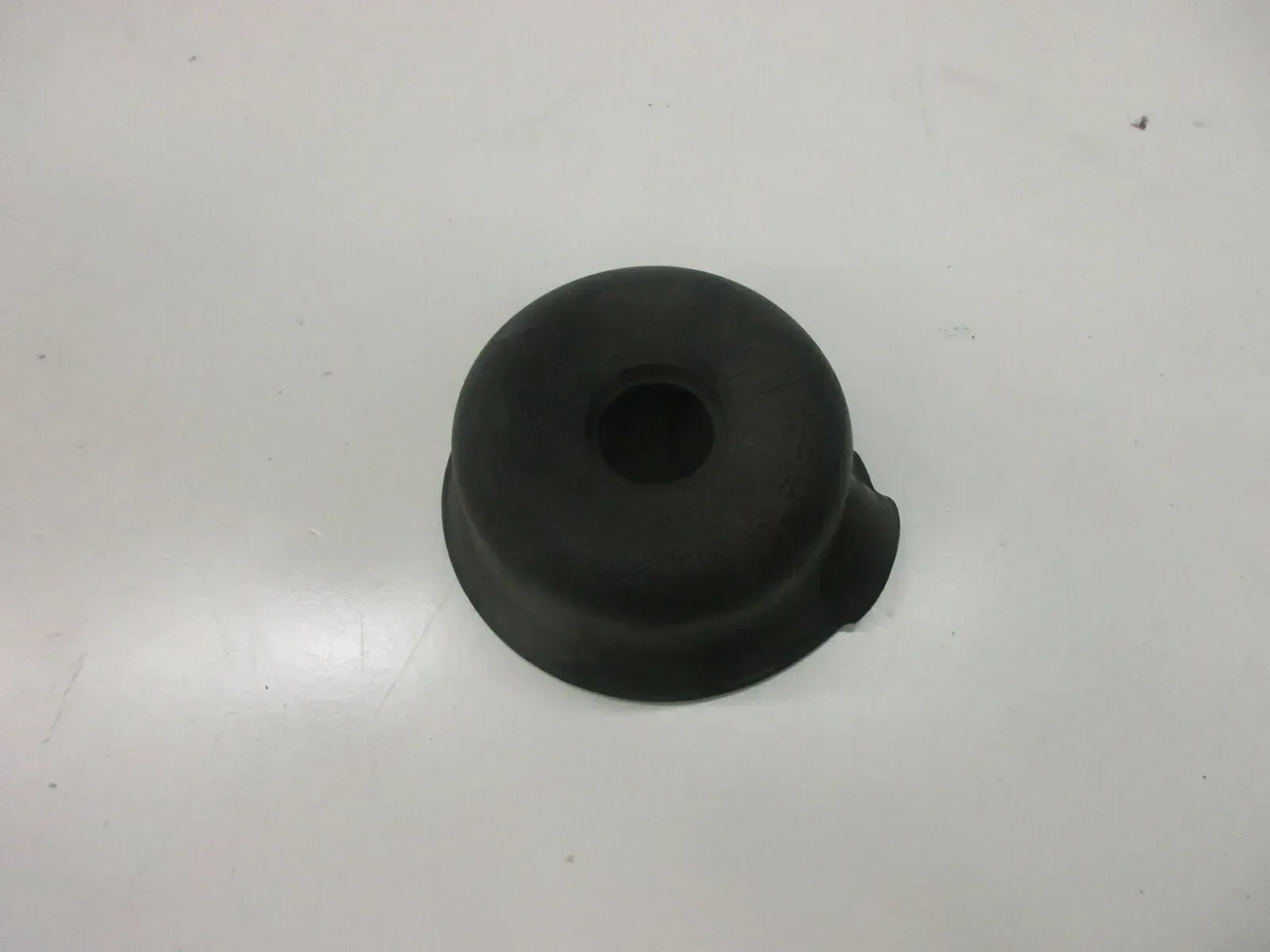 O2. Kawasaki GPZ 305 EX305A BD Dichtung Manschette Scheinwerfer Staubkappe - Bild 1