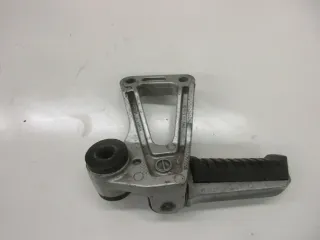 5. Kawasaki GPZ 600 R ZX600A Fußrastenhalter hinten rechts mit Fussraste Sozius - Bild 3