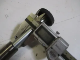 1. Kawasaki EN 500 EN500A Schwingenachse 14 mm mit Lagerhülse 22 mm Schwinge - Bild 2