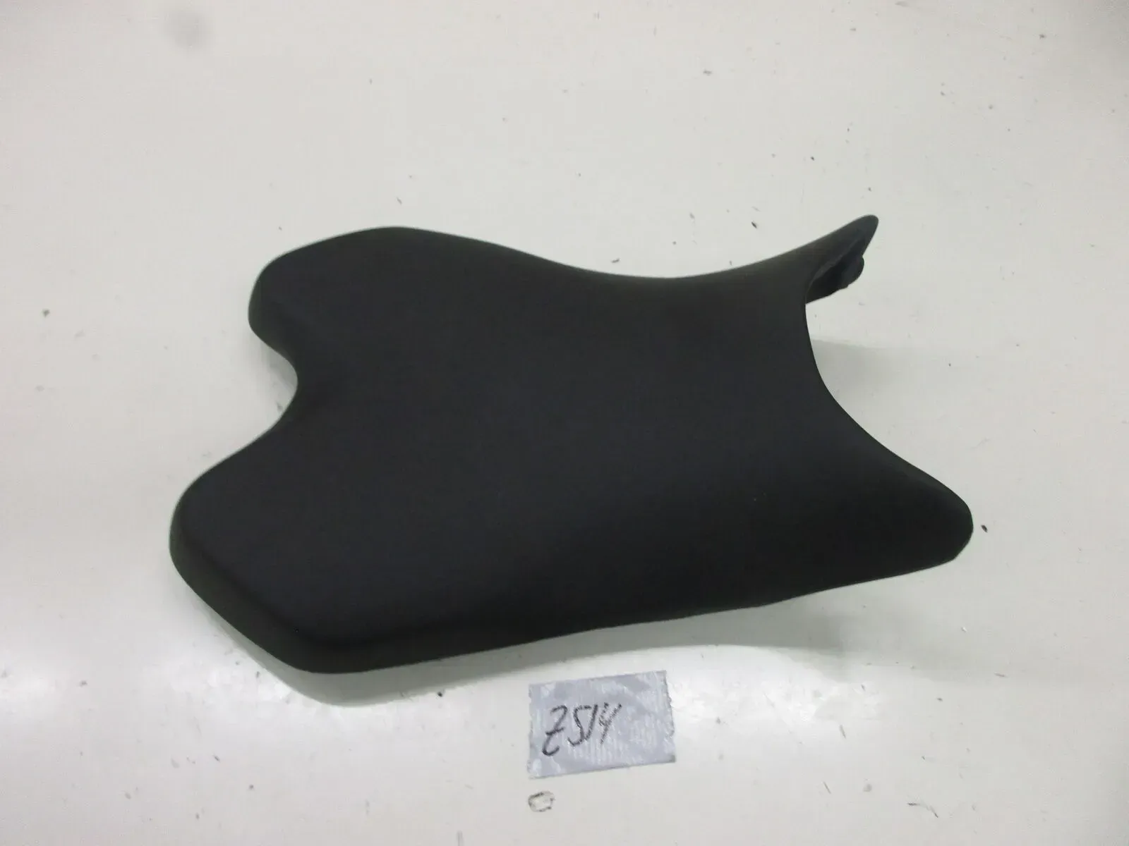 Sitzbank Sitzkissen vorne Z514 Yamaha YZF-R6 RJ 15 Sitz Sitzpolster Sitzkern - Bild 1