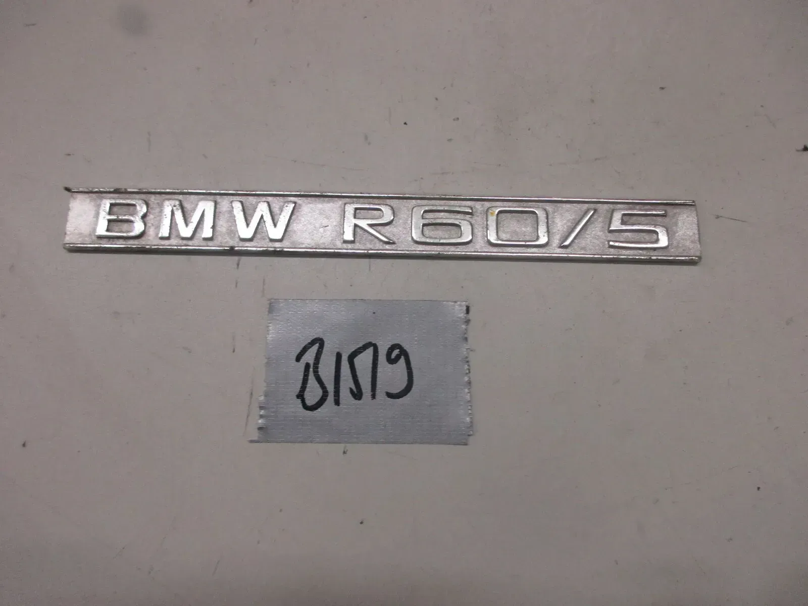 Emblem Schriftzug B1519 BMW R60/5 Verkleidung Typenschild Emblemschild Platte - Bild 1