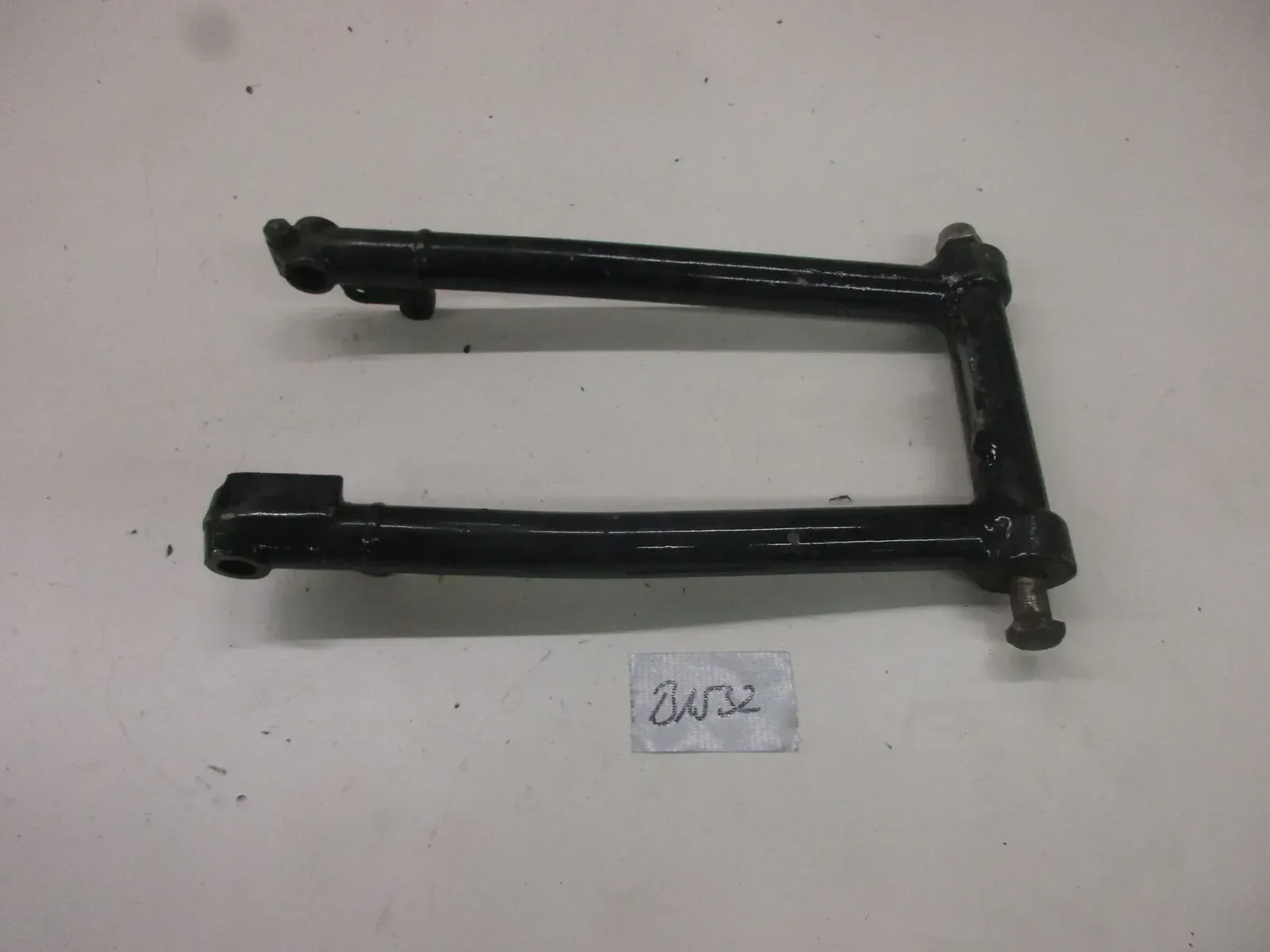 Schwinge Vorderrad B1532 BMW R26 R27 Felge Rahmen vorne Unterteil Schwingenachse - Bild 1