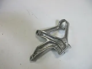 O. Yamaha YZF 750 R_SP 4HN Fußrastenbrücke hinten rechts Fussrastenhalter Sozius - Bild 3