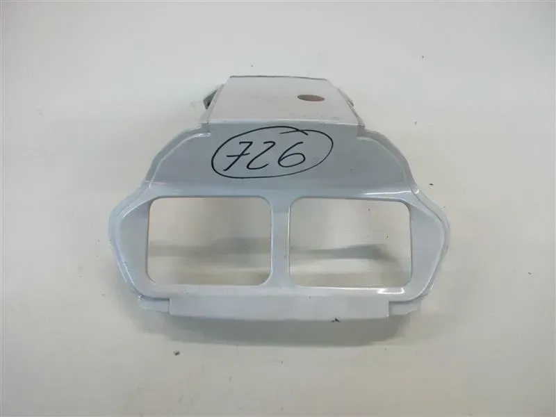 726. Suzuki RGV 250 VJ22B Verkleidung hinten Abdeckung Rücklicht Sitzbank Cover - Bild 1